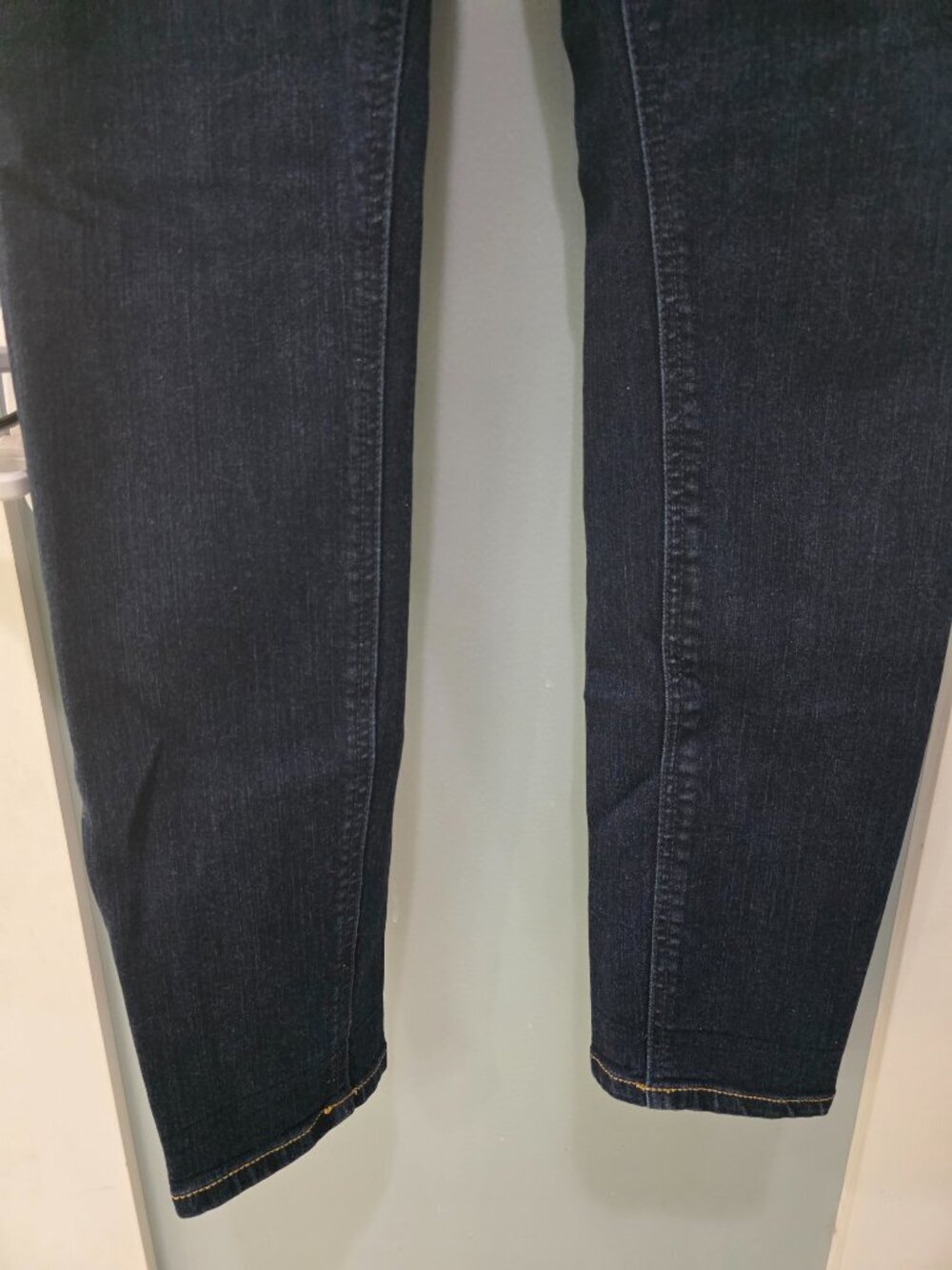 Torrid Premium Stretch Skinny Jeans | Size 16 | Dark Wash Denim - Picture 8 of 10